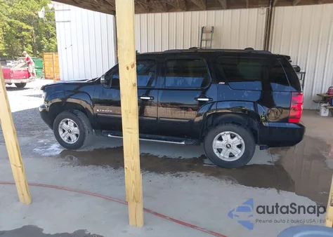 2008 Chevrolet Tahoe Lt z USA, uszkodzony, nr VIN 1GNFC13J58R187536